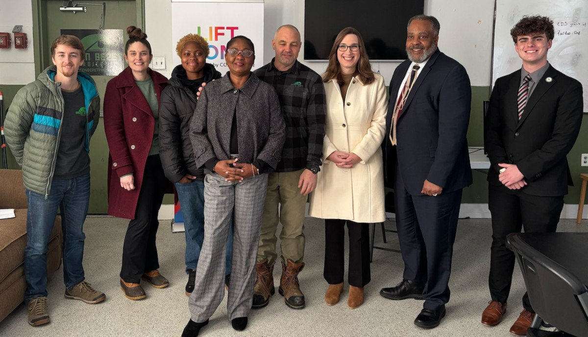 Rep. McBride joins staff and participants of the Green Beret Project